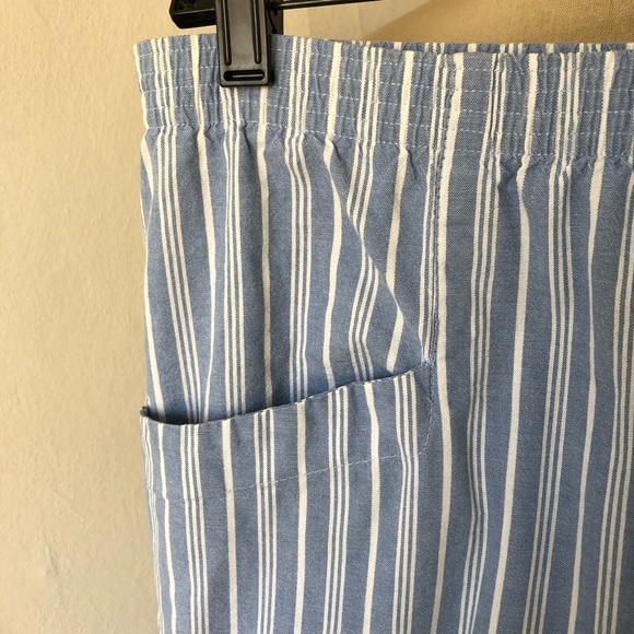 Lord & Taylor Vintage Pinstripe Cotton Crop Pants - Picture 3 of 7